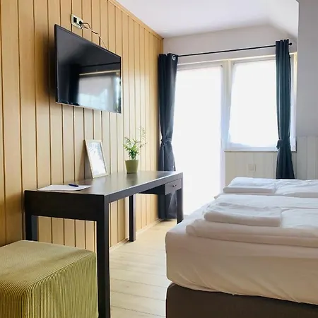 شقة فندقية Egria 4*