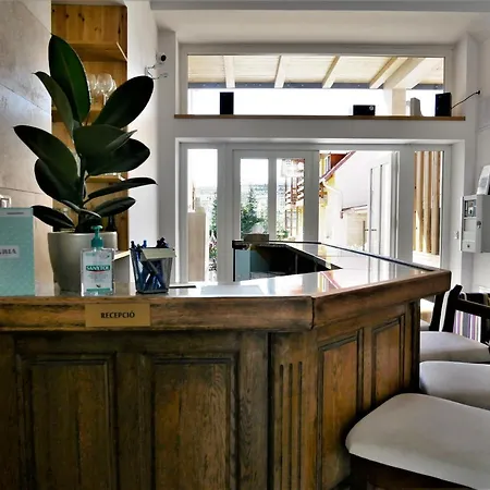Egria Aparthotel *