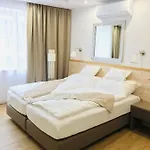 Lägenhetshotell Egria 4*