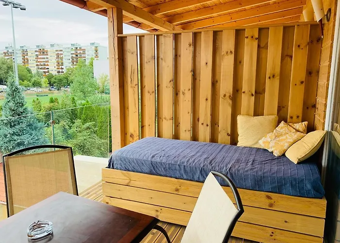 Egria アパートホテル