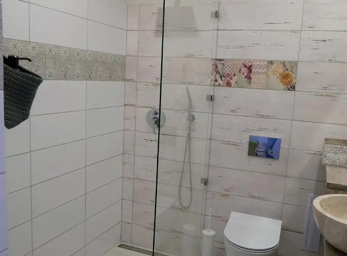 アパートホテル Egria エゲル